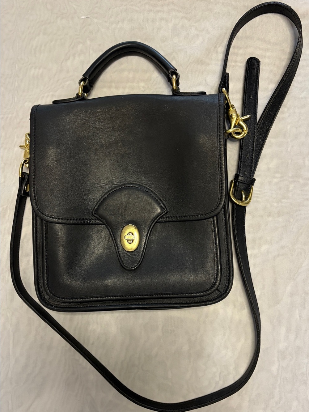 VTG Kirkland Signature Black Leather Crossbody Station Bag Flap Top Handle - Picture 4 of 15